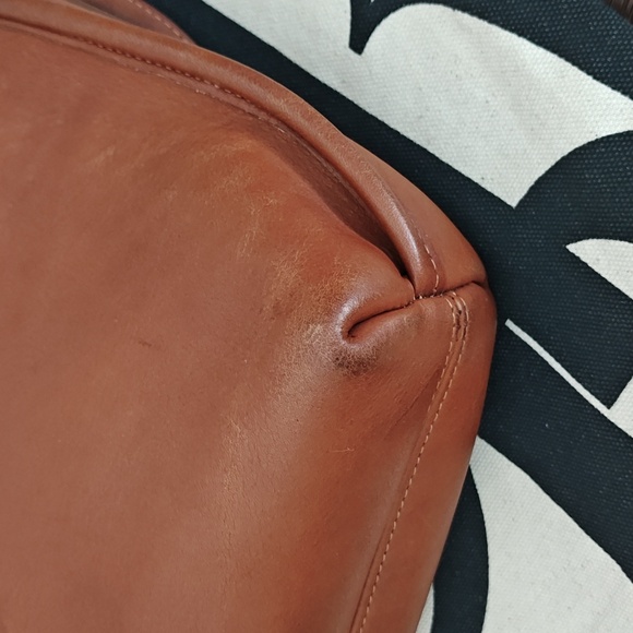 Vintage Coach - Quincy - Picture 6 of 12